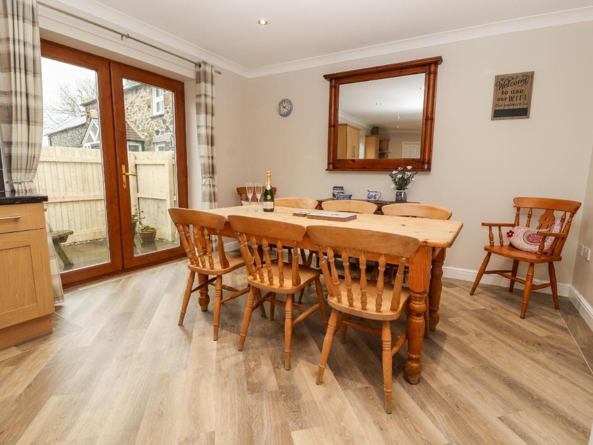 Bryn Seion Villa Llanddeiniolen Eksteriør bilde
